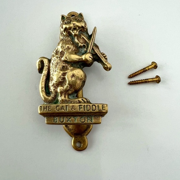 Vintage Door Knocker The Cat & Fiddle Buxton - Picture 1 of 12